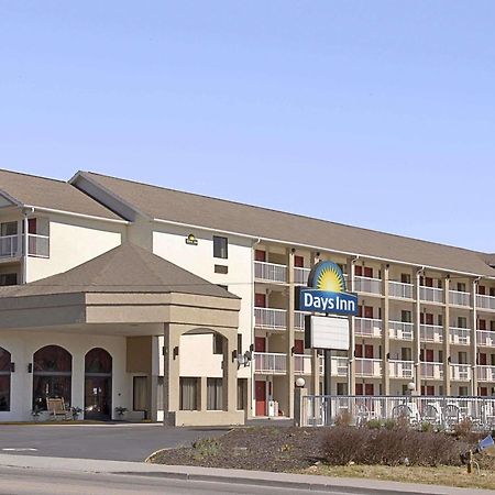 Days Inn By Wyndham Apple Valley Pigeon Forge/סביירוויל מראה חיצוני תמונה