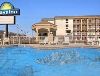 Days Inn By Wyndham Apple Valley Pigeon Forge/סביירוויל מראה חיצוני תמונה